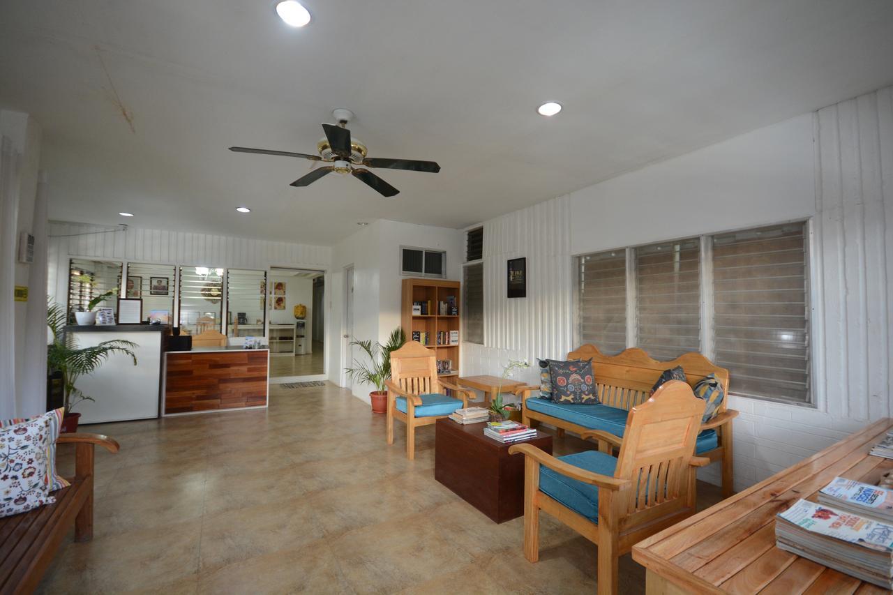 Amor'S Place Puerto Princesa Exterior photo